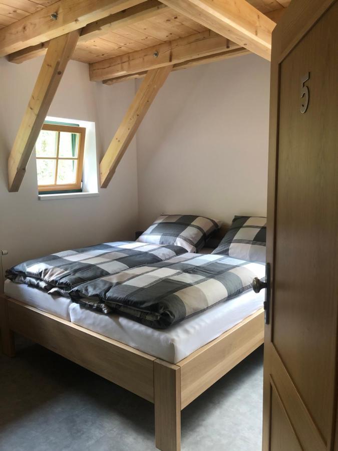 Kamenacka Myslivna Hotel Moravany  Luaran gambar
