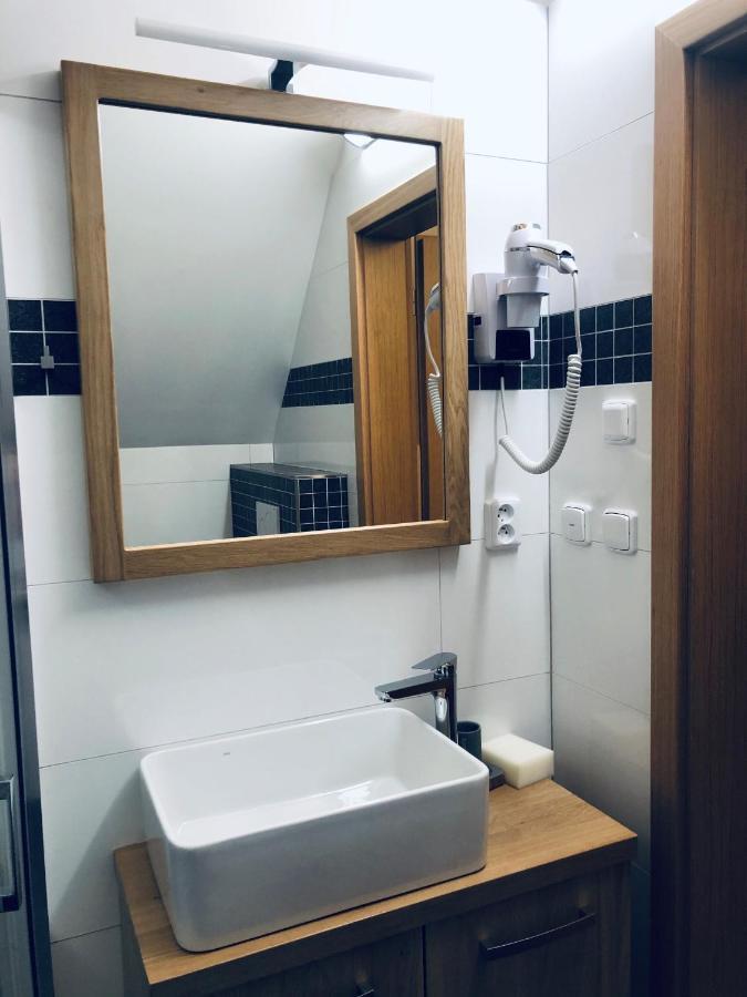 Kamenacka Myslivna Hotel Moravany  Luaran gambar