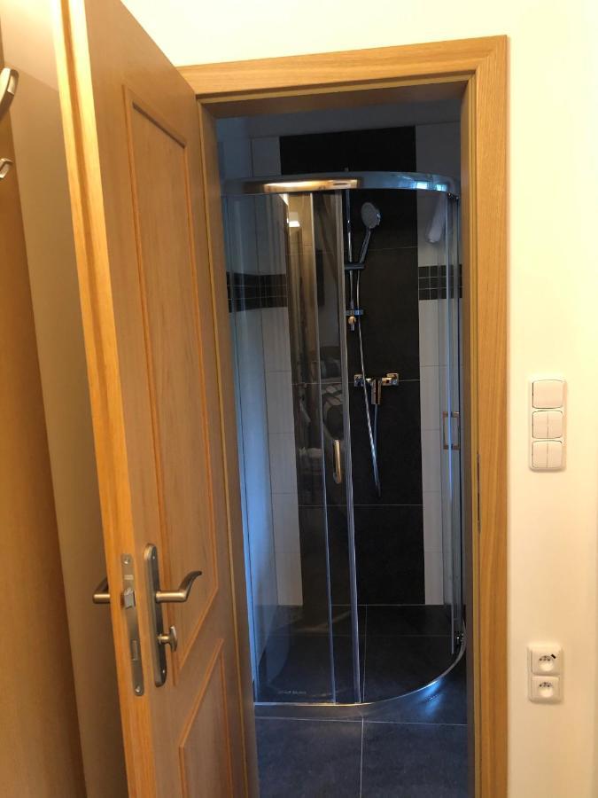 Kamenacka Myslivna Hotel Moravany  Luaran gambar
